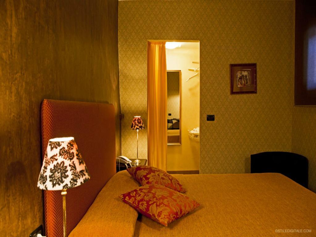 Hotel Il Guercino Болонья Экстерьер фото